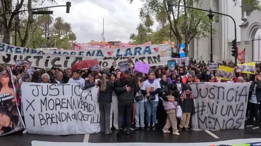Una multitud pidió justicia por el triple femicidio de Florencio Varela