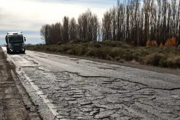 “Hoy tenemos un 70% de la red vial en mal estado”
