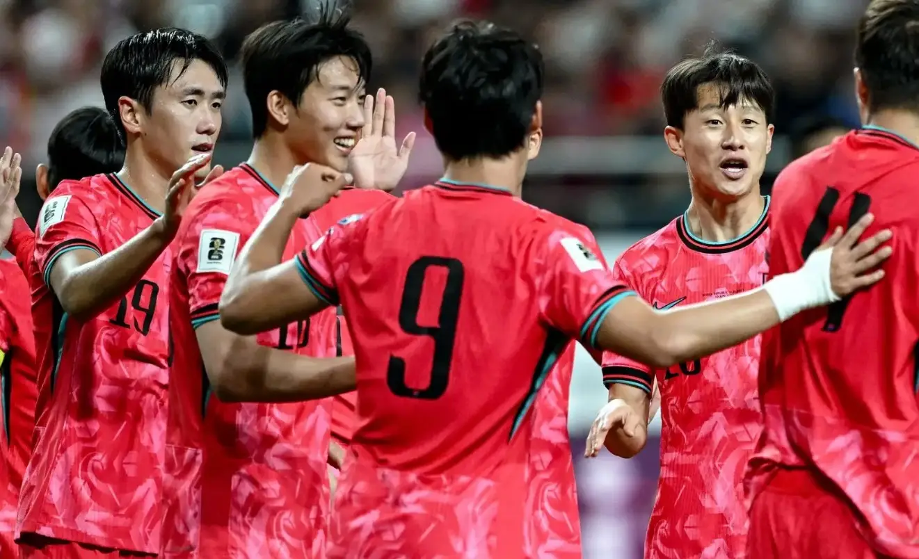 Corea del Sur y República Checa cierran la jornada inaugural