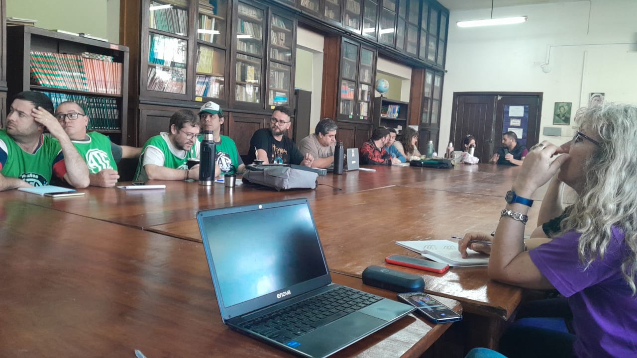 El FTEL lanza un paro por la falta de recomposición salarial a docentes