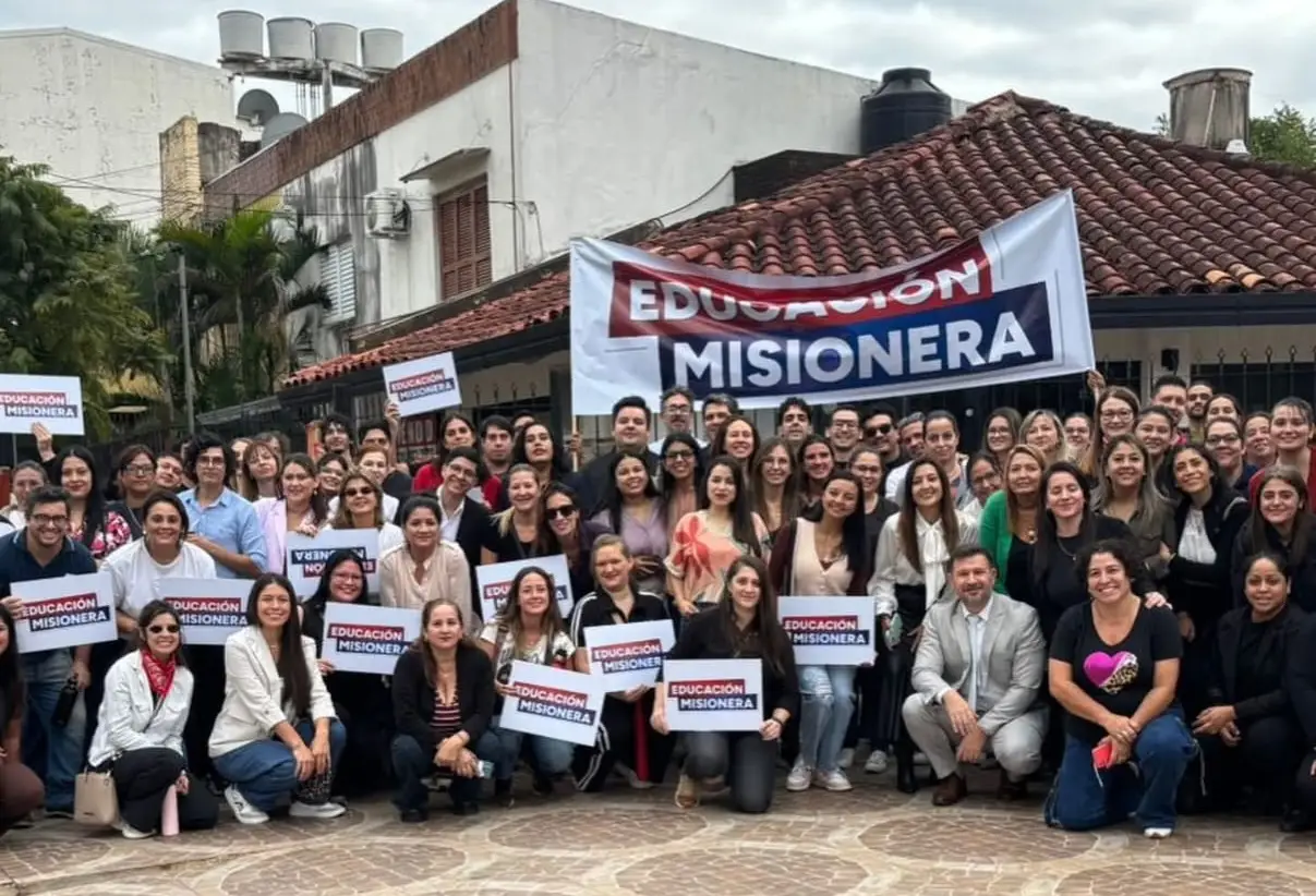 Aranda presentó su “espacio político” con docentes de la ESIM