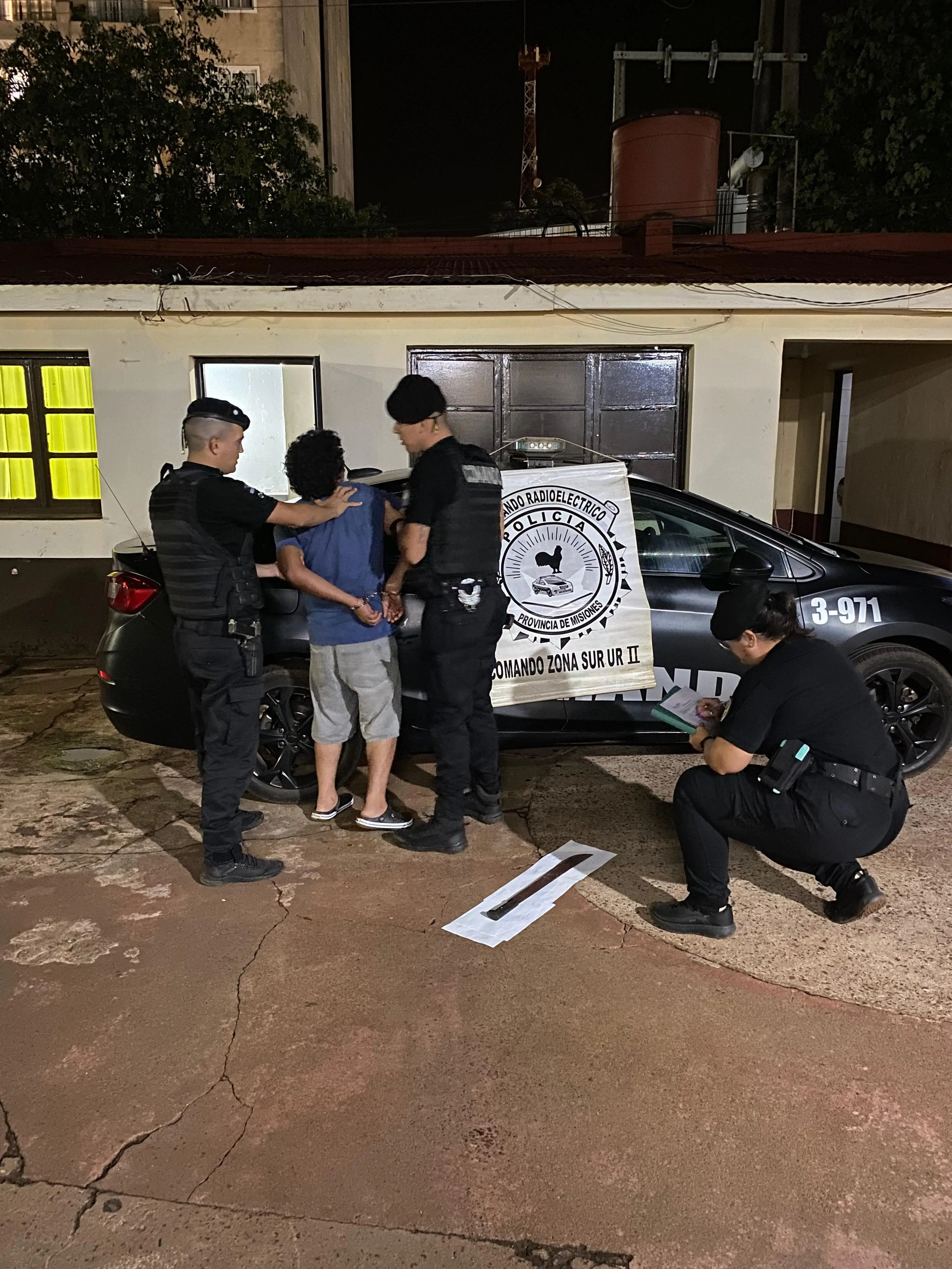 Amenazó de muerte a su expareja con un machete y fue detenido