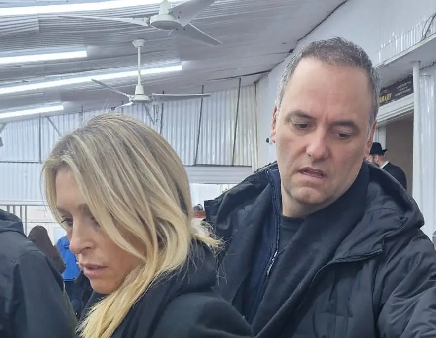 Adorni ya suma dos denuncias penales por corrupción