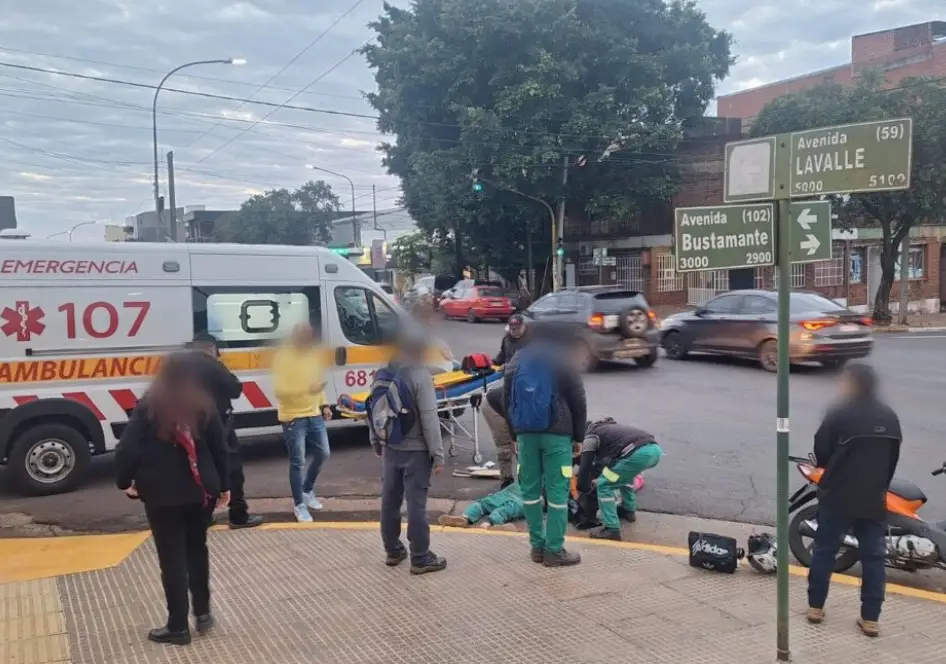 Murió un hombre atropellado por una moto en Posadas
