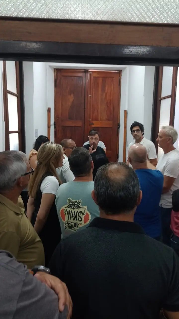 Tensión en el HCD de Posadas por un reclamo salarial