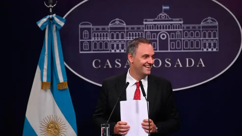 Adorni reveló que tiene otro departamento no declarado