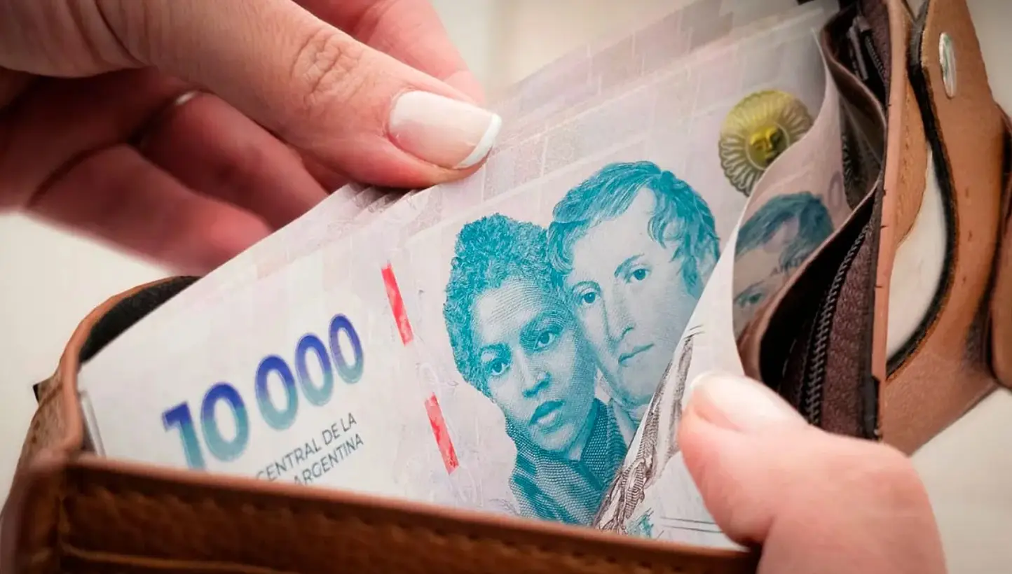 Los salarios volvieron a perder contra la inflación en febrero