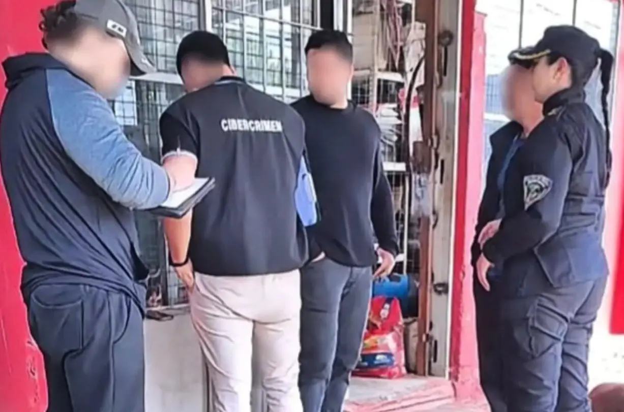 Allanaron el domicilio del preceptor detenido por acosar a estudiantes