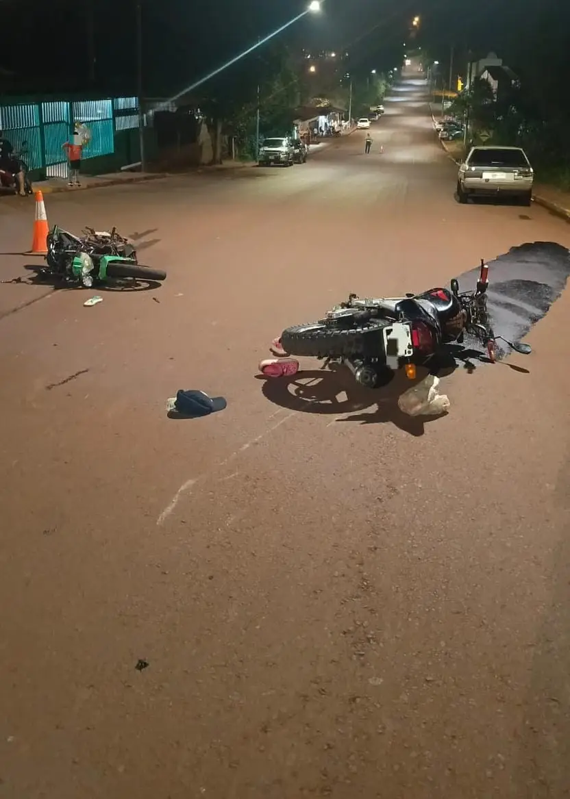 Piray: cuatro heridos en un grave choque entre motos