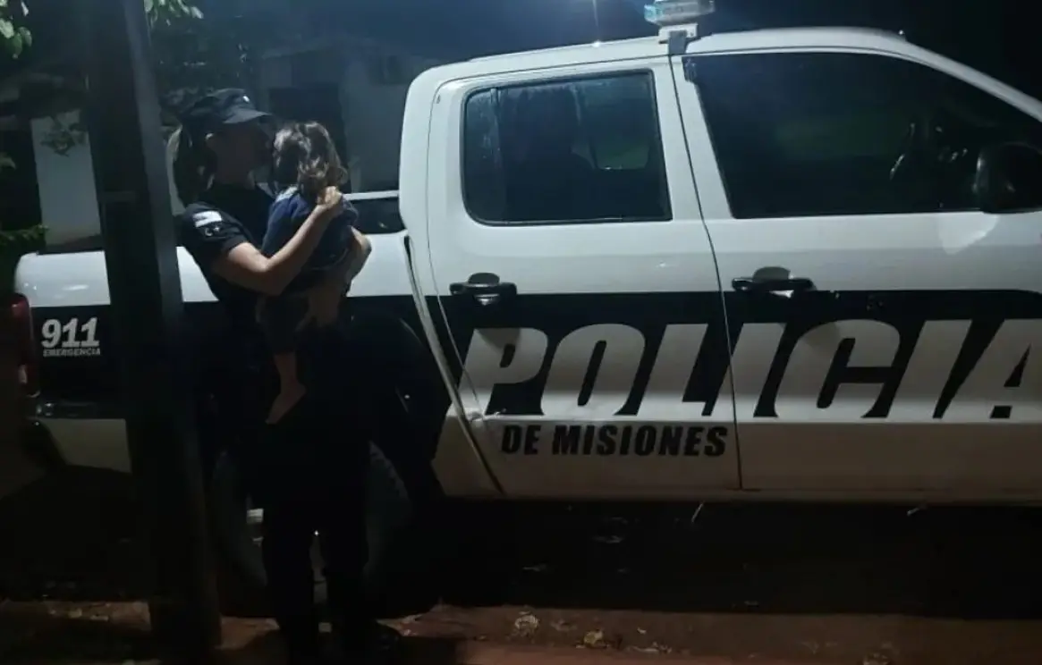 Hallaron a una pequeña deambulando sola en la calle de Montecarlo