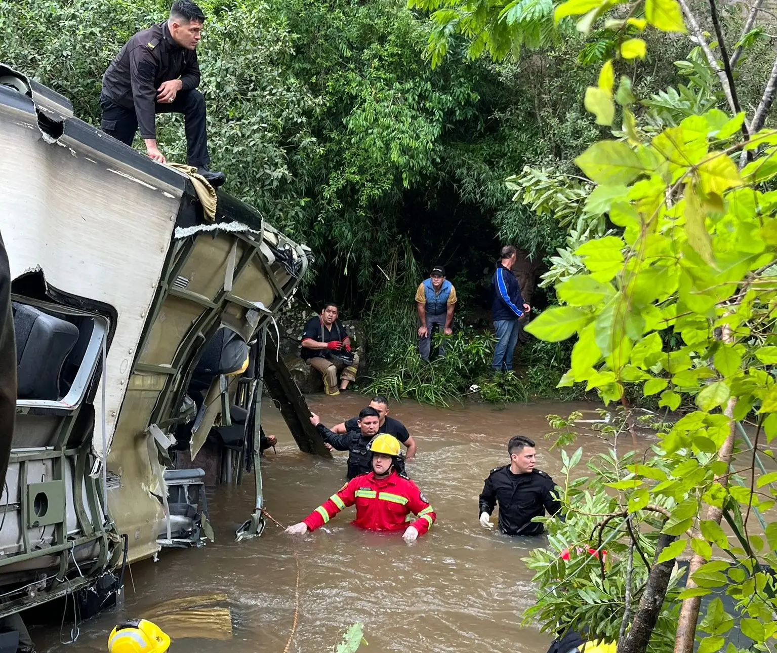 Tragedia en la Ruta 14: son 9 fallecidos y 29 heridos tras choque frontal