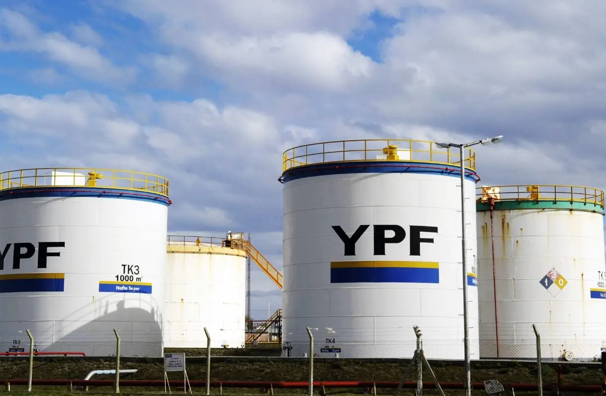 YPF: la Justicia de EEUU suspendió las demandas contra Argentina