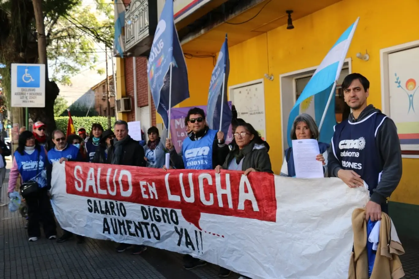 Trabajadores de salud perdieron 47 puntos en su salario real