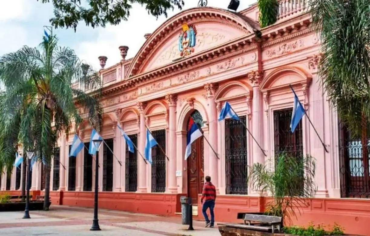 Passalacqua reestructura cargos en el Ejecutivo provincial