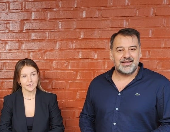 El ministro González defendió la gestión de la directora Weber en el Hospital de Dos de Mayo