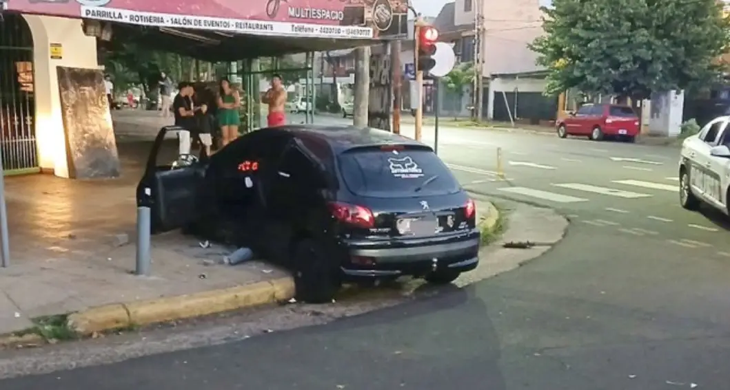 Persecución y choque en Posadas: dos jóvenes fueron detenidos