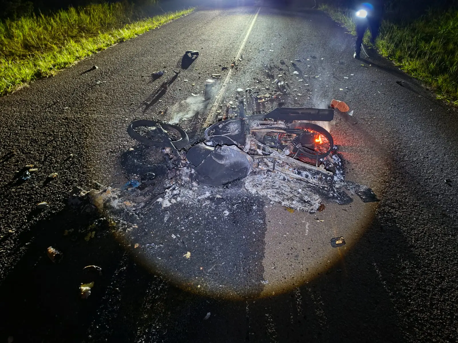 Está grave un motociclista herido tras choque con tractor