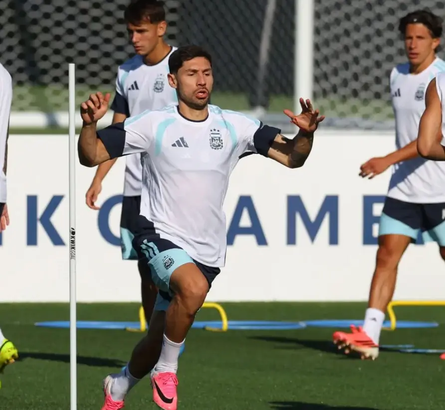 Montiel se lesionó y no podría jugar ante Austria