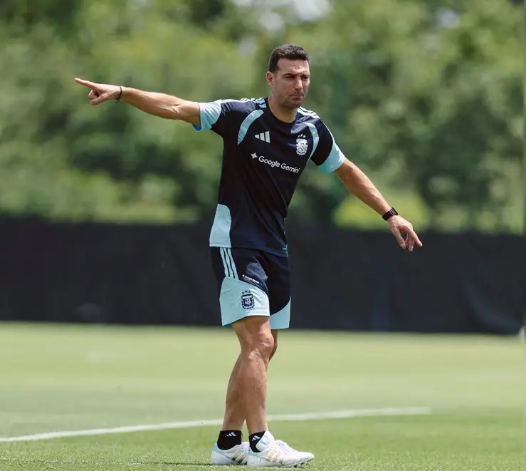 Scaloni confirmó a Paredes entre los titulares: ya están los 11 para jugar ante Egipto