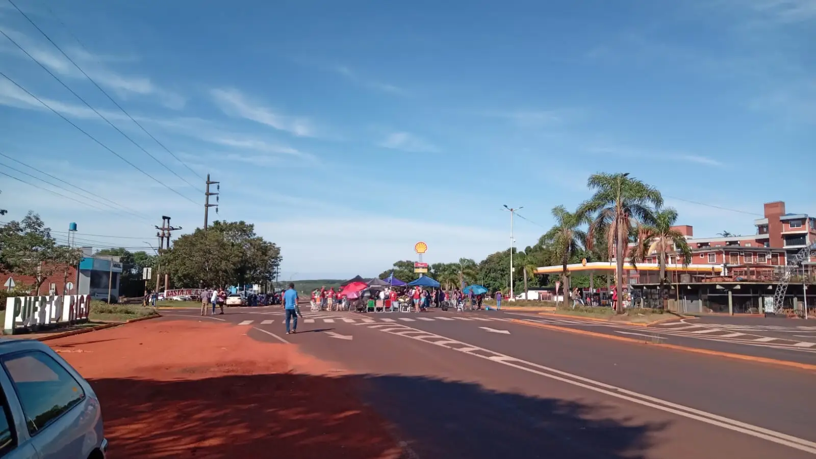 Paro y movilización docente con corte de ruta en Misiones
