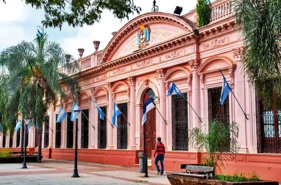 La Renovación empieza a definir su tablero de candidatos