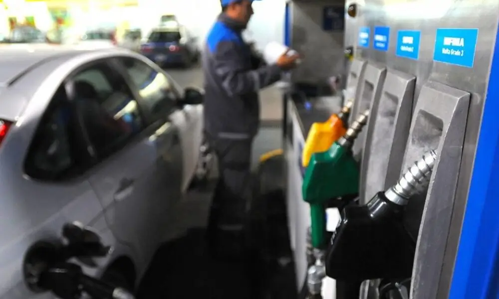 YPF vuelve a subir los combustibles en todo el país