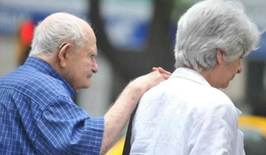 El trato a los adultos mayores: ¿Es el correcto en estos tiempos?