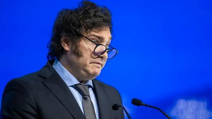 Suspenden el DNU de Milei que limita el derecho a huelga