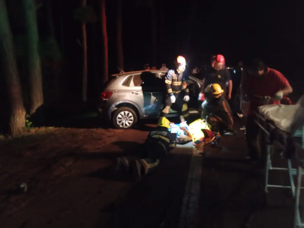 Dos víctimas y una mujer gravemente herida en choque