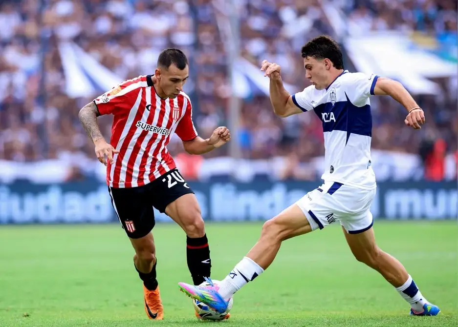 Gimnasia y Estudiantes empataron en el clásico de La Plata
