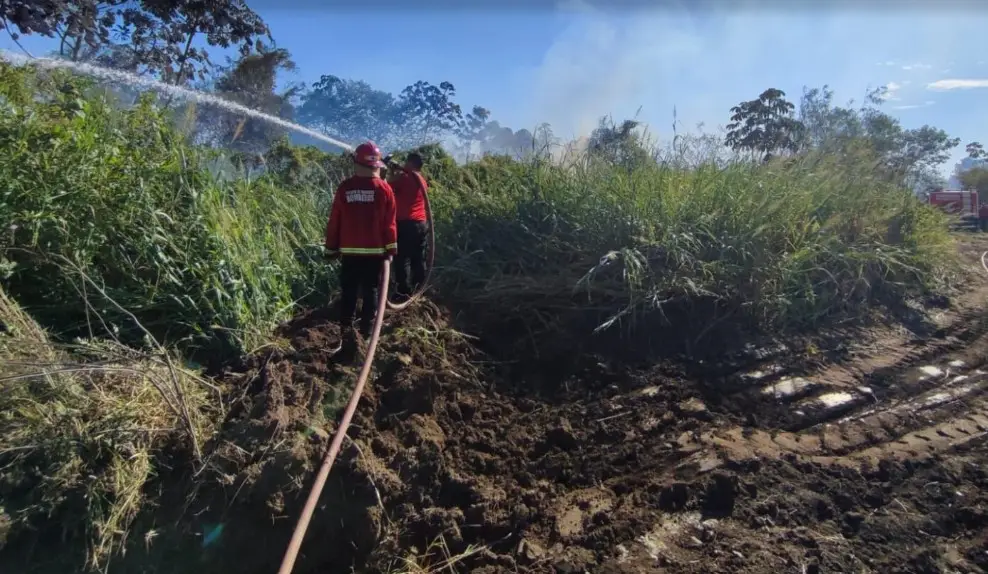 Más de 10 departamentos continúan en riesgo por incendios