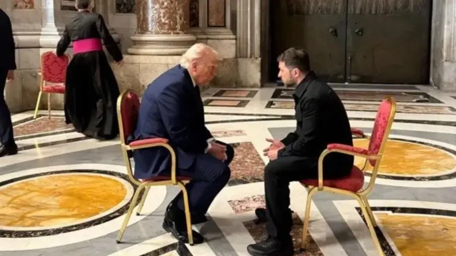 Trump y Zelensky se reunieron en la previa del funeral del papa