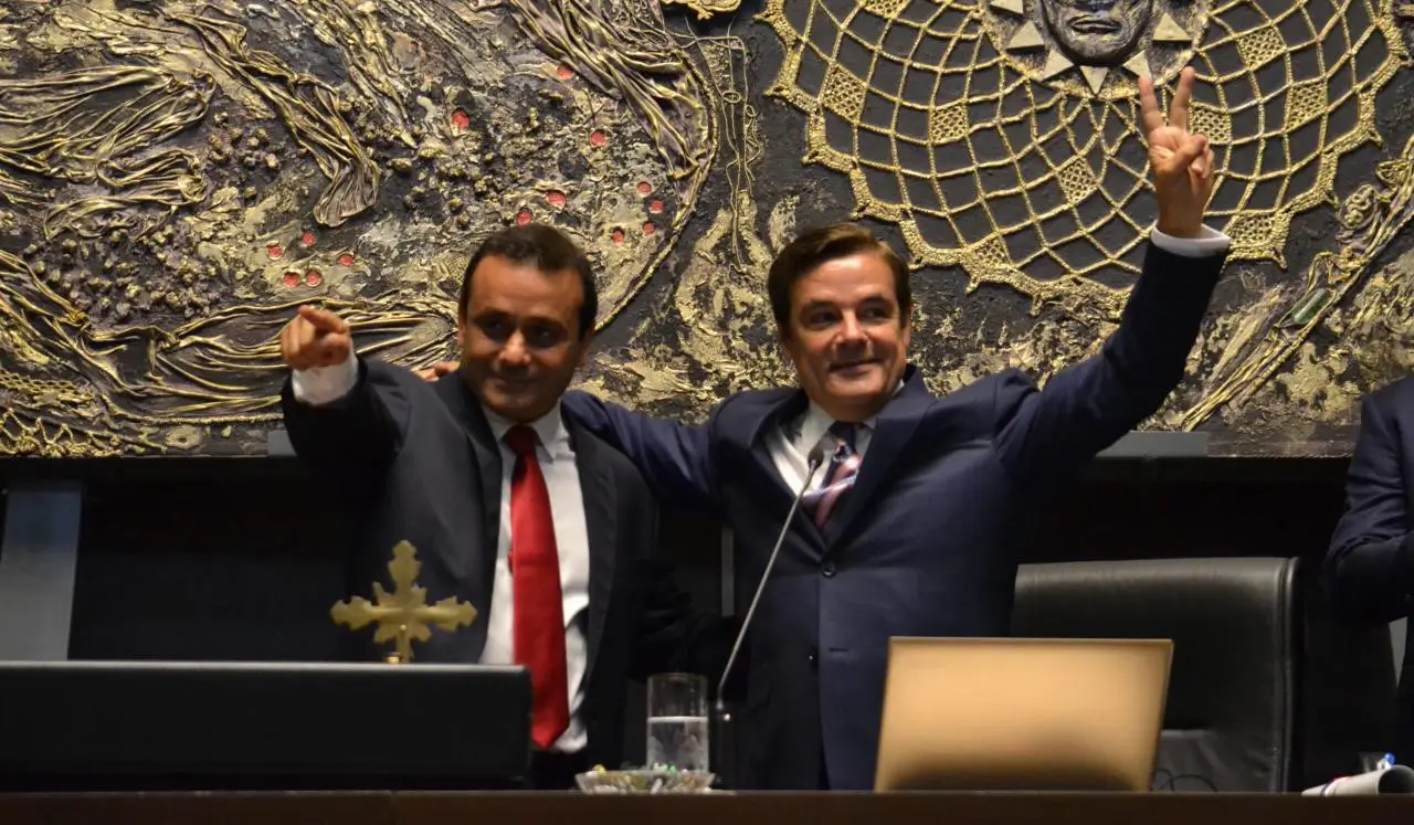 Rovira y los Cuatro Fantásticos: gestión, juventud y un PET Público