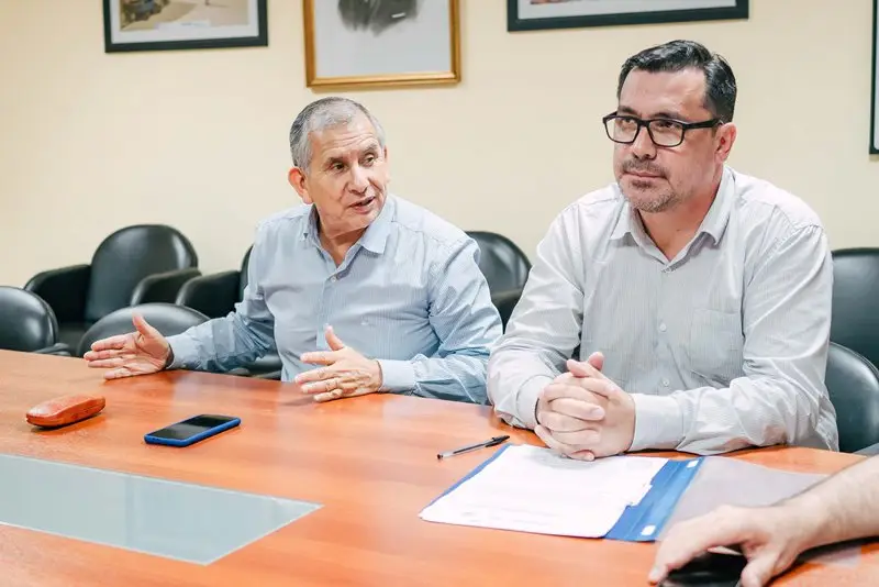 Familiares de funcionarios siguen como “profesores” en un CEPFI