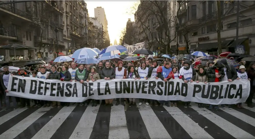 Frenaron el decreto que suspendía la Ley de Financiamiento Universitario