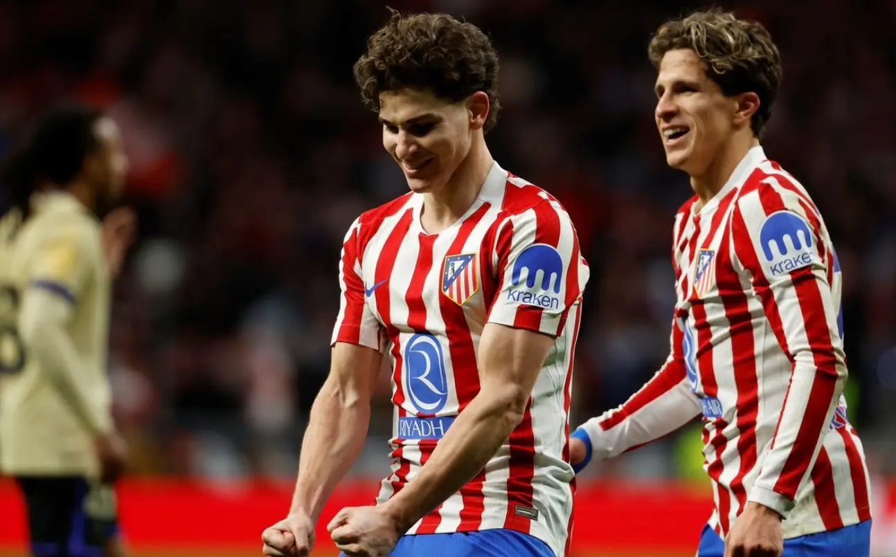Copa del Rey: con un golazo de Álvarez, Atlético Madrid aplastó al Barcelona