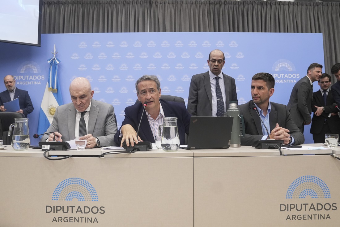 LLA tuvo que ceder y el proyecto de la Boleta Única de Papel está listo para su sanción