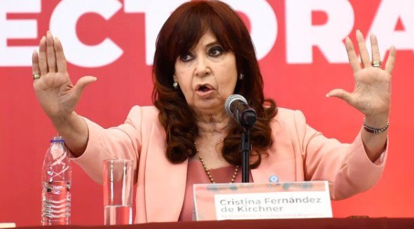 Cristina Kirchner convocó a los jóvenes a participar de la marcha universitaria