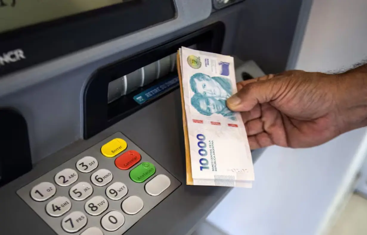 Anunciaron el pago de haberes a estatales para el 30 de agosto