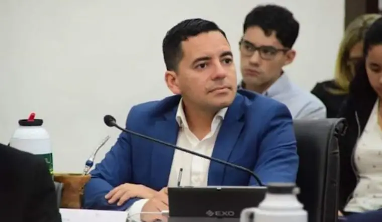 Otro más: Pablo Velázquez dejó de ser afiliado de la UCR Misiones