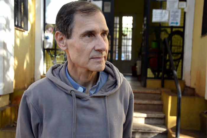 El enojo del padre Barros: "no les importa el hambre de los chicos"
