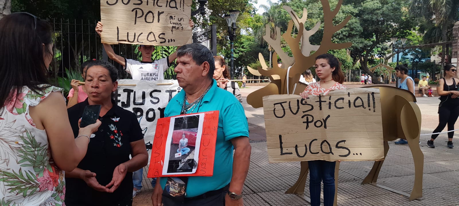 Reclamo de justicia por Lucas Escalante: "el médico de turno no le quiso antender porque estaba muy golpeado"
