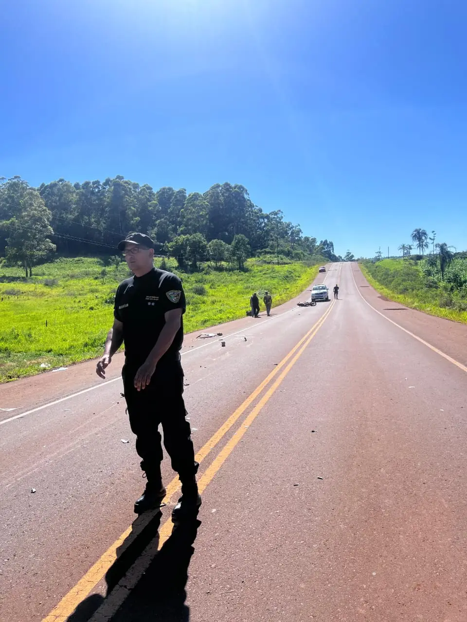 Pozo Azul: camioneta impactó a un motociclista y huyó