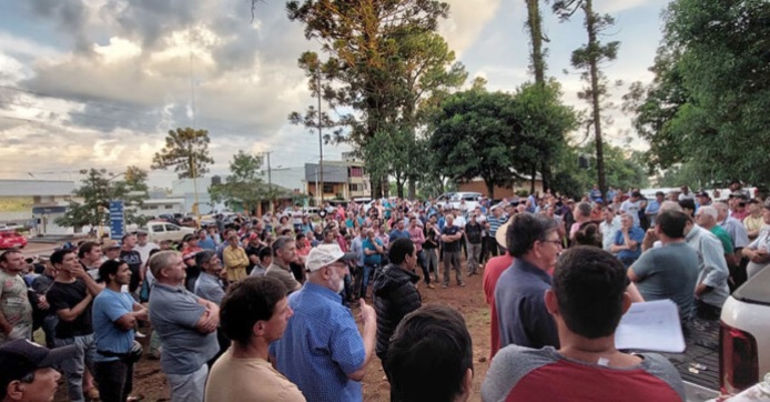 Productores yerbateros solicitaran audiencia con Passalacqua: “Que nos diga si va a dejar que haya caída libre de precios”