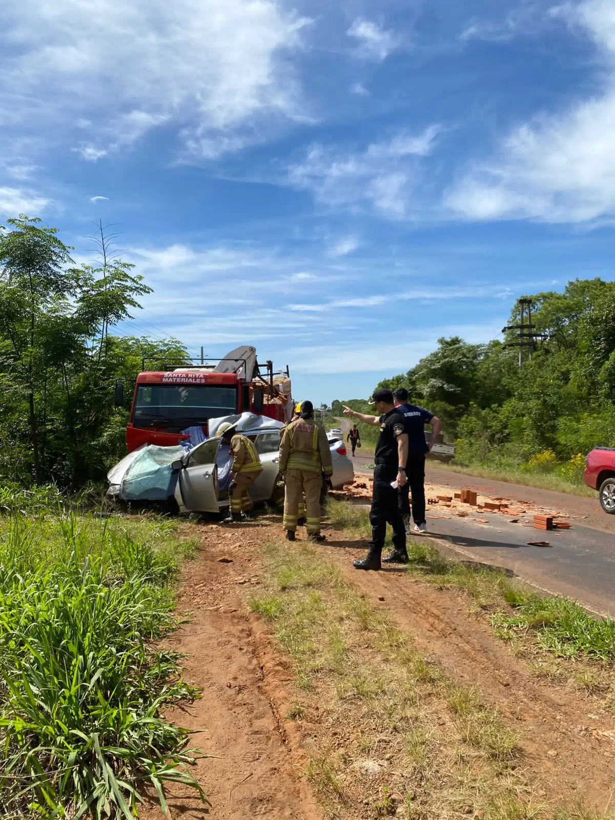 Dos personas fallecieron en un choque frontal entre en El Soberbio