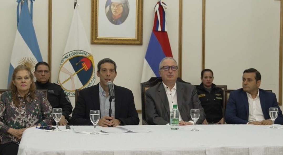 Qué dijo el Gobierno sobre las detenciones de policias