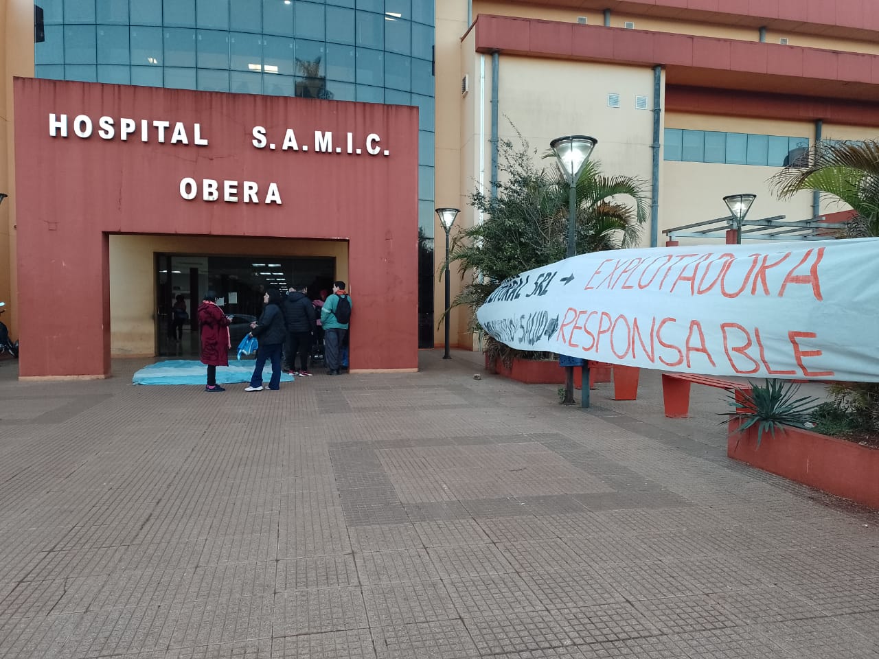 Protesta contra los despidos masivos en Servicios del Litoral