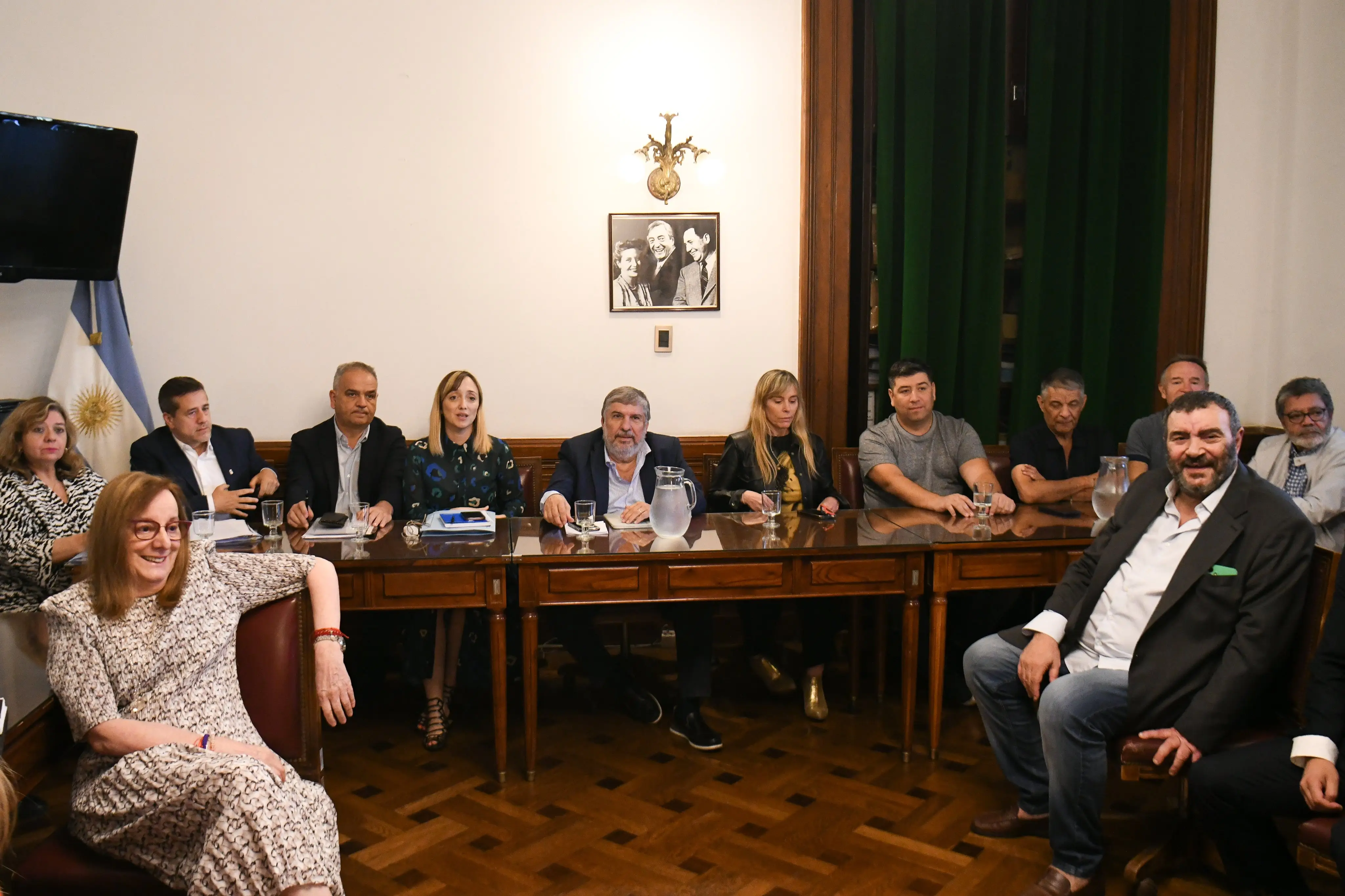La CGT y UxP acordaron bloquear la reforma laboral de Milei