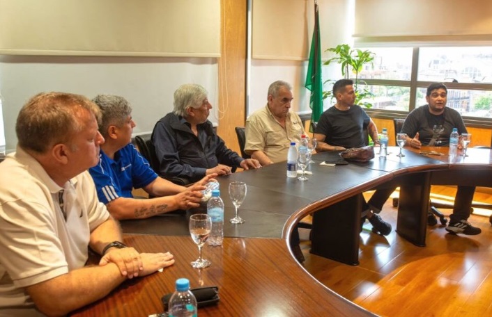 Los gremios del transporte ratificaron el paro del 30 de octubre