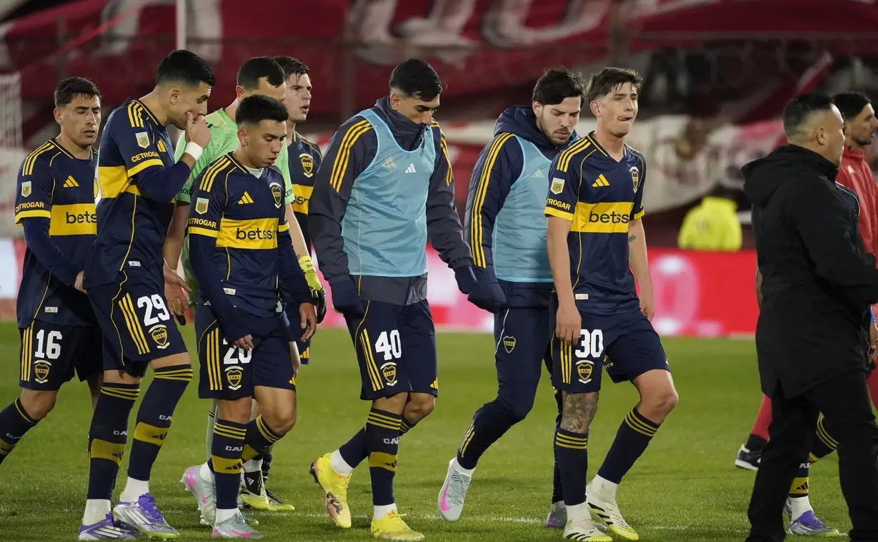 Boca cayó con Huracán y acumula 11 partidos sin ganar